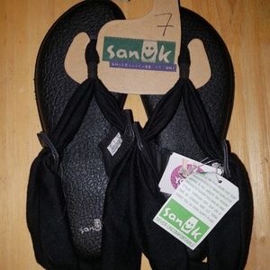 Sanuk sandals